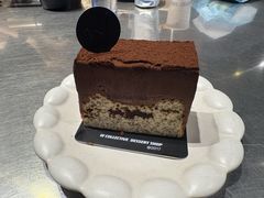 -W COLLECTIVE  DESSERT SHOP