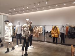 -URBAN REVIVO(西安Momopark店)