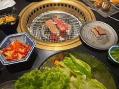 -山川小町·极番烧肉(新地假日广场店)