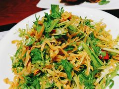 丁香鱼拌苦菊-李老哈·东北菜(宋园路店)