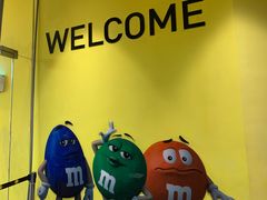 -m豆巧克力世界(上海世茂广场店)