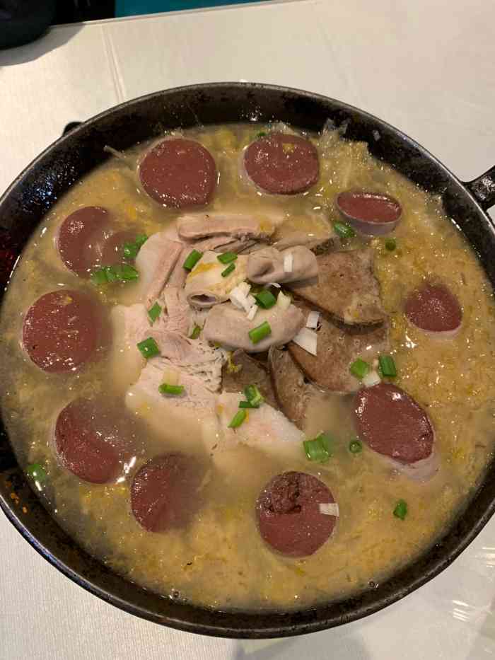 最东北民俗风情饭店建河街店