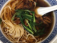 -沪西老弄堂面馆(定西路店)