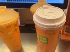 -奈雪的茶(华侨城创意园店)