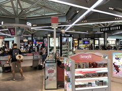 -日上免税店(三径路t3店)