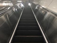 -近江(地铁站)