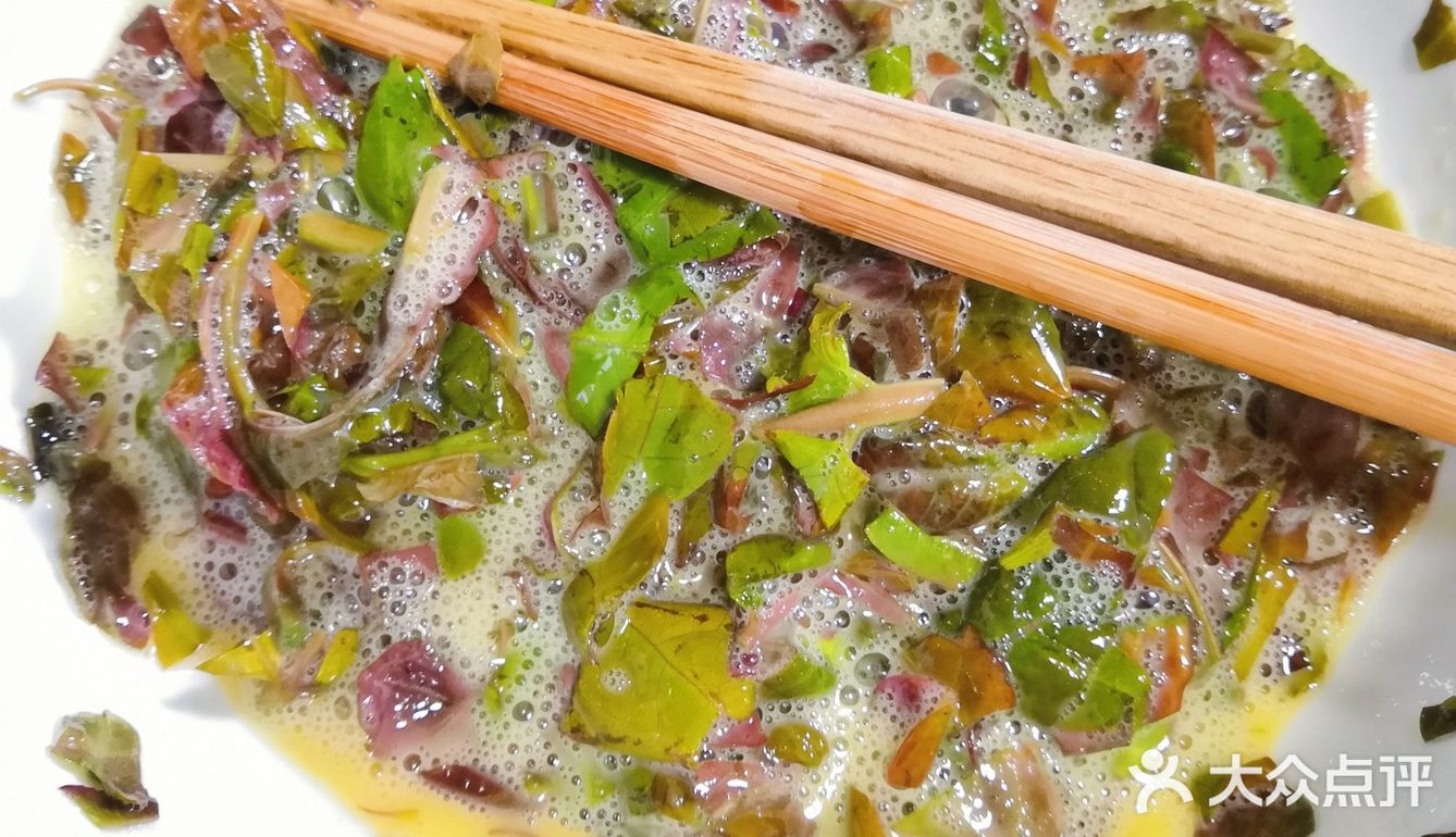春天的味道~ 香椿闻着好清新好香呀 但是我才知道貌似