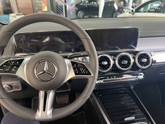 -上海德星奔驰(江杨南路店)