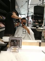-HAIR CORNER