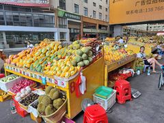 -三亚新鸿港水果一级批发市场