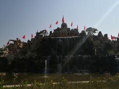 -雪山彩虹谷景区