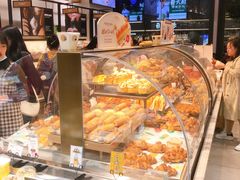 面包甜点陈列柜-罗森尼娜(解放西路店)