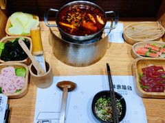 红锅-独食火锅·半米屋台(望平街店)