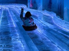 -西安银基冰雪世界