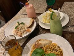 -Pundi Pundi Restaurant