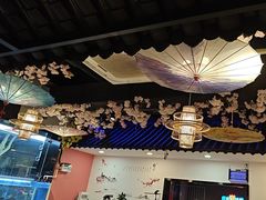 -老街烧烤大排档·地道湖北菜·龙虾馆(汉口火车站店)