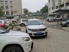 -武汉大学中南医院·停车场
