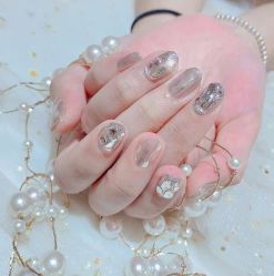 -苏彩·皮肤管理美甲美睫