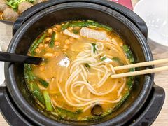 -花馬肆.云南过桥米线(汉神购物广场现场熬汤店)