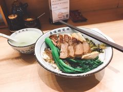 鹅肉拼粉肝饭-狮头牌卤味研究所·卤味饭(花城汇南区店)