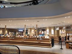 -七鲜超市(瑞虹天地太阳宫店)