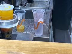 -CoCo都可(八达商城店)