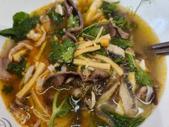 -甘掌门·化州驰名牛杂粉(越秀店)