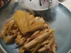 盐焗手撕鸡-尚一汤·粤菜海鲜(环球港店)