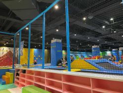 -袋鼠王蹦床公园(中信泰富万达广场嘉定新城店)