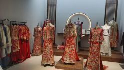 -乐派诗婚纱摄影