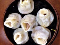蟹粉小笼包-常鲜德乐购迎桂馒头店(麻巷公寓店)
