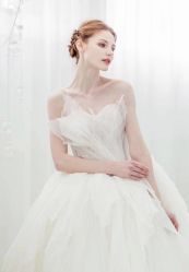 -LANYI COUTURE高级婚纱礼服改衣店