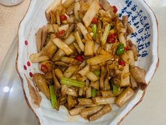 -二厨·吊桥小院·脆皮烧鸡公·本地农家菜(沿江西路店)