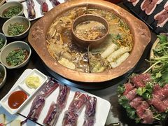 -滇釜火锅·能喝汤的火锅(车公庄店)