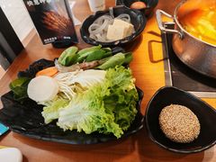 -呷哺呷哺(常营华联店)