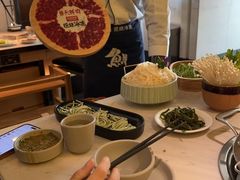 -左庭右院鲜牛肉火锅(浦江欢乐颂店)