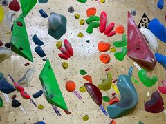 -问山MountQuest攀岩馆