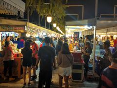 -席娜卡琳火车铁道夜市