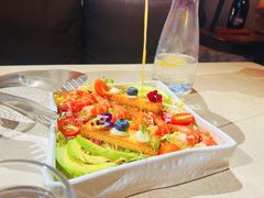 牛油果鲜虾沙律-杂咖zacup(领展中心城店)