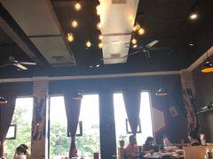 大堂-小城故事餐饮服务有限公司