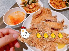 -大食代美食广场(上海中心店)