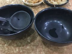 -丽虹云南过桥米线(兴工街店)