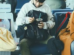 -星巴克(深圳世界金融中心店)