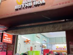 -Bánh Mì Huynh Hoa
