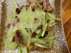 -滇香肴·云南菜蒸汽石锅鱼(云南北路店)