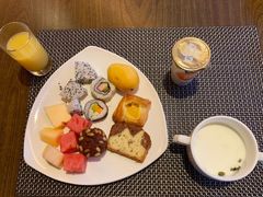-东华假日酒店自助餐