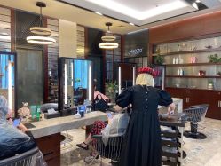 -AKOZO Beauty Salon