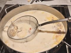 -尚尚仙·酸汤猪手·猪肚鸡火锅(华联万柳购物中心店)