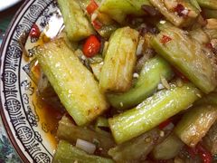 -乡土特色.冷锅鱼.牦牛肉汤锅