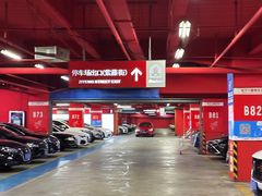 -欧尚超市苏州店停车场(金鸡湖路店)